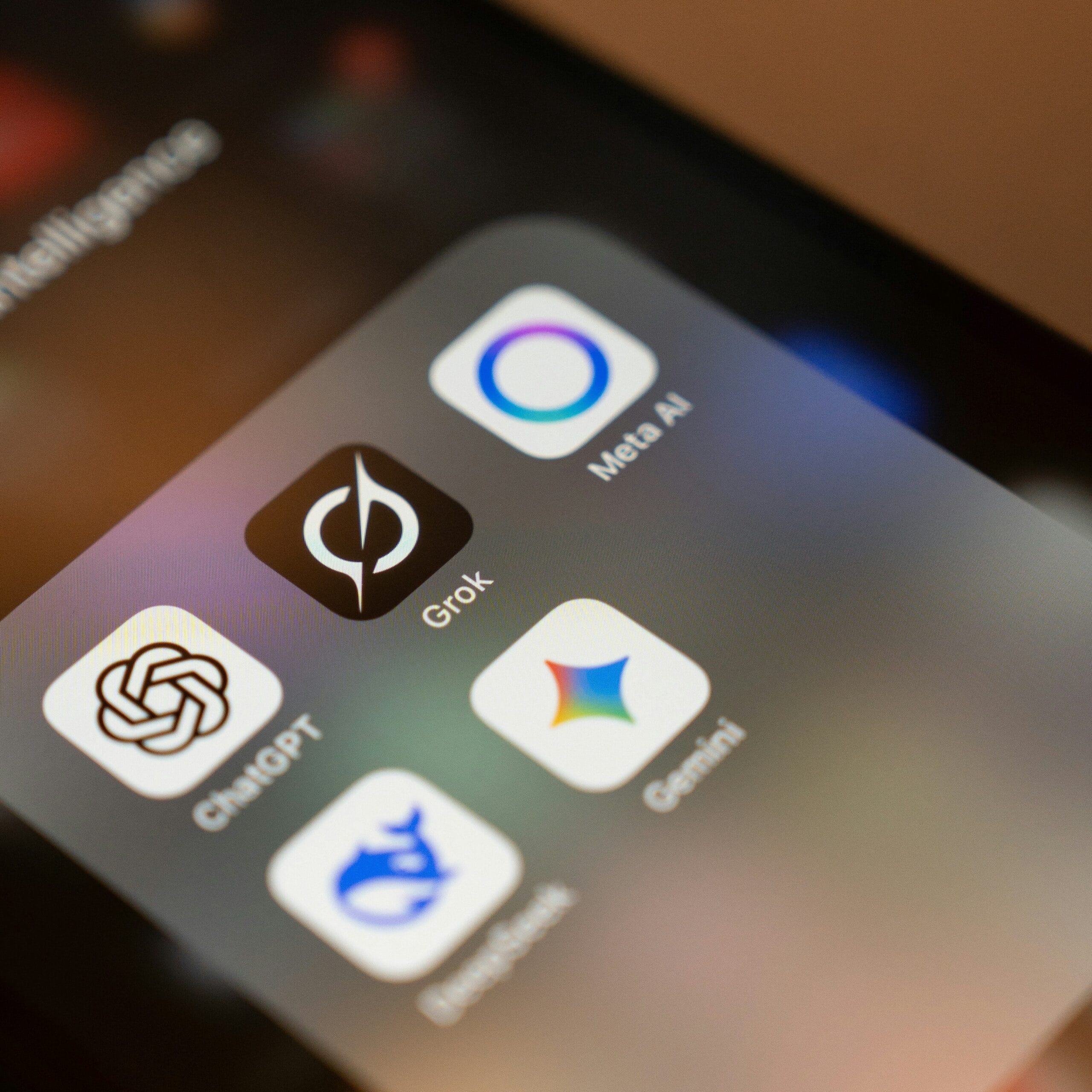 Explore the Latest AI Features in Smartphones (2025)